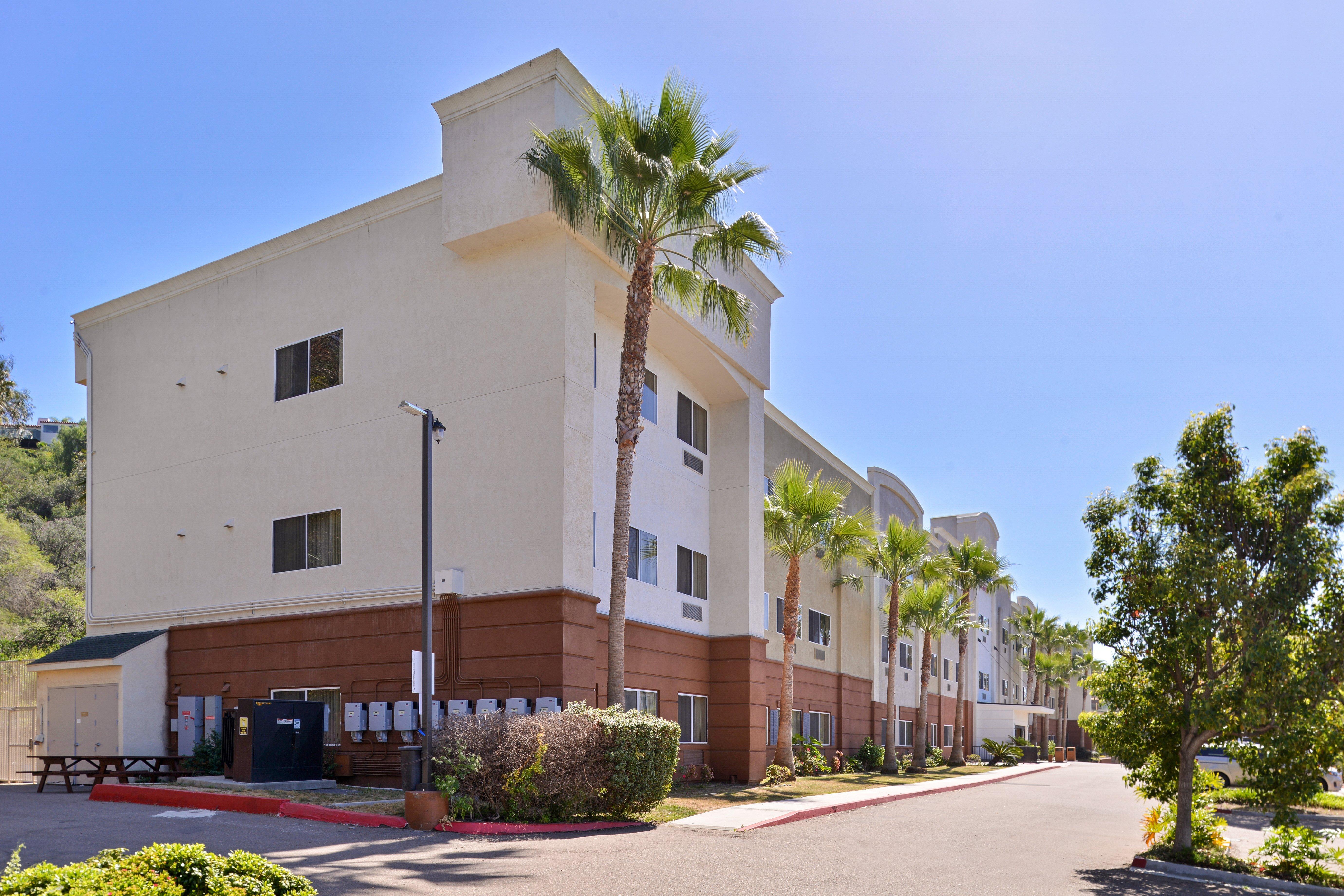 Candlewood Suites San Diego, An Ihg Hotel Exterior photo